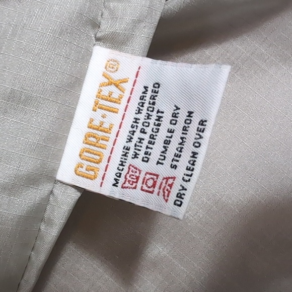 Vintage L.L. Bean GORETEX Soft Shell Waterproof Hooded Jacket Size Large in Pink - Picture 13 of 14